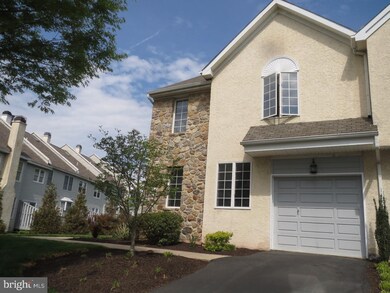 549 E Saxony Dr unit 549, Exton, PA 19341 - photo 2