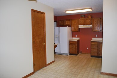 1644 Diamond Ct NE, Grand Rapids, MI 49505 - photo 3