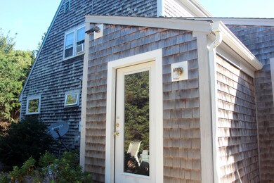 Driveway Entry lr
