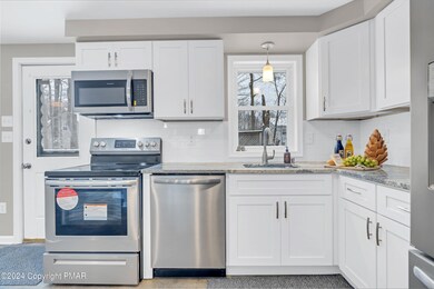 8879 Chipmunk Ln, Tobyhanna, PA 18466 - photo 6