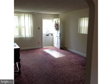 12 Ashbourne Rd, Darby, PA 19023 - photo 5