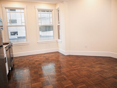 261 W Newton St unit 2, Boston, MA 02116 - photo 3
