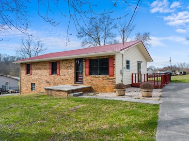 002-2432ClintCircle-Morristown-TN-37813-