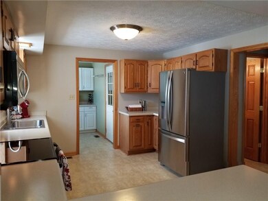 916 S Maureen Rd, Greensburg, IN 47240 - photo 5