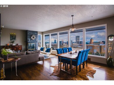 Living Room/Dining Room