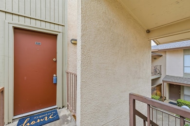 12818 Midway Rd unit 2078B, Dallas, TX 75244 - photo 7