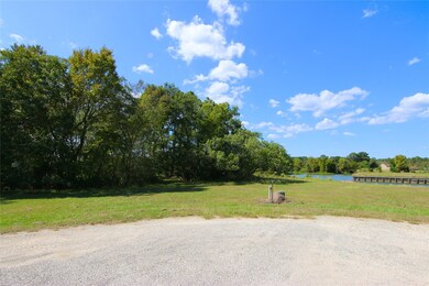 201 N Forest Dr, Huntsville, TX 77340 - photo 3