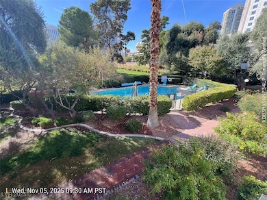 534 Tam o Shanter, Las Vegas, NV 89109 - photo 3