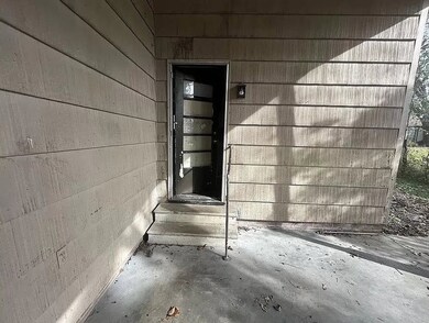 711 Crawford St, Tylertown, MS 39667 - photo 2