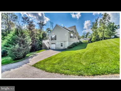 4902 Smithfield Dr, Manchester, MD 21102 - photo 4