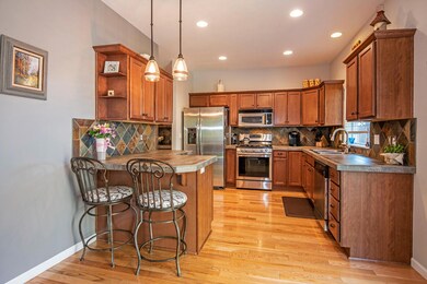 1944 NE Purser Ln Bend OR Kitchen 1