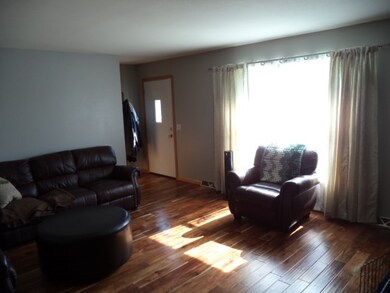 2344 S Chatham St, Janesville, WI 53546 - photo 5