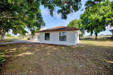 121 Jackson St, Lake Placid, FL 33852 - photo 4
