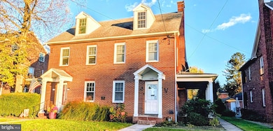 1426 Alexander Ave, Chambersburg, PA 17201 - photo 2