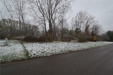 1820 Crest Ave, MacEdon, NY 14502 - photo 2