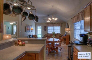 701 Chicago St, San Marcos, TX 78666 - photo 6