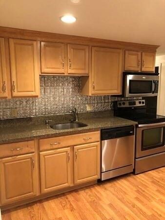 50 Elmwood St unit 1, South Grafton, MA 01560 - photo 2