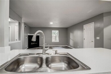 8531 Vassar Ave, Raytown, MO 64138 - photo 6