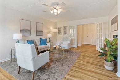 High Point of Hartsdale unit 305, Hartsdale, NY 10530 - photo 5