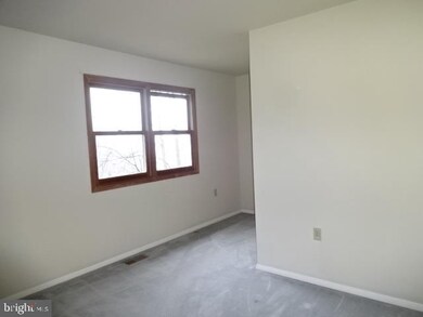 2225 Mcknights Gap Rd, Reading, PA 19604 - photo 2