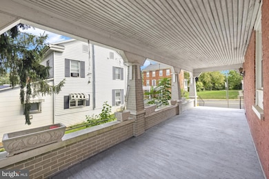 124 E Main St, Arendtsville, PA 17303 - photo 4