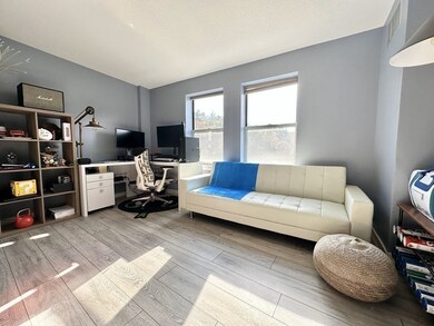 273 Cambridge Rd unit 405, Woburn, MA 01801 - photo 6