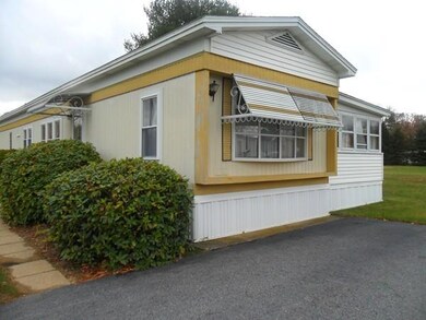 77 Center Ln, Quinebaug, CT 06262 - photo 2