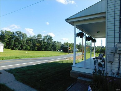 4527 Mountain Rd, Slatington, PA 18080 - photo 4