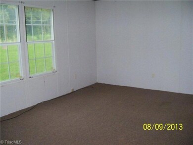 803 Chaney Rd, Asheboro, NC 27205 - photo 5