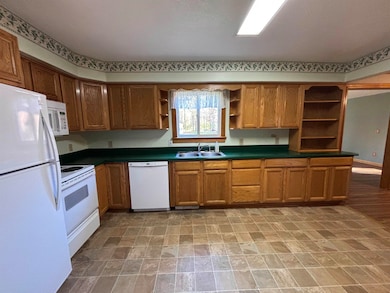 9750 Marshall Rd, Birch Run, MI 48415 - photo 6