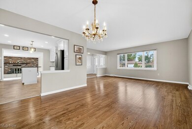 30312 Overlook Dr, Wickliffe, OH 44092 - photo 5