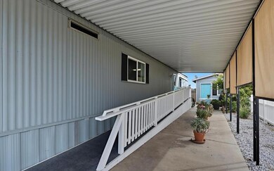 2240 Golden Oak Spc 14 Ln, Merced, CA 95341 - photo 5