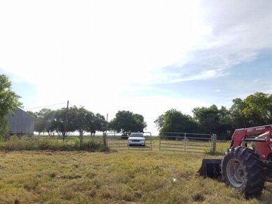 3779 Cr 106 (Skelly Rd), Bay City, TX 77414 - photo 4