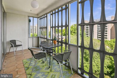 River Park unit N-507, Washington, DC 20024 - photo 4