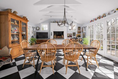 28 Wentworth St, Kittery, ME 03904 - photo 4