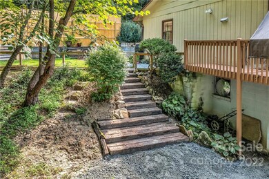 245 Gypsy Ln, Hendersonville, NC 28792 - photo 7