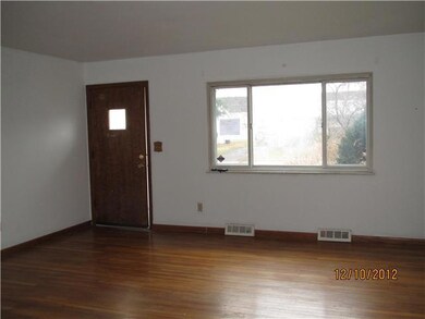 1317 Pershing Dr, Columbus, OH 43224 - photo 6