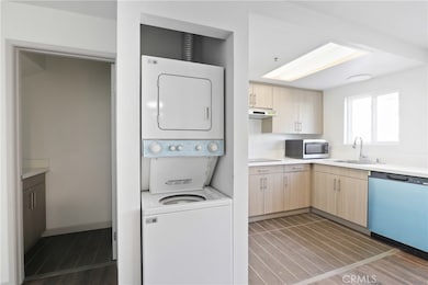 112 N Primrose Ave unit C, Alhambra, CA 91801 - photo 4