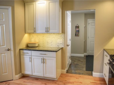 Walk-in pantry, ample cabinets