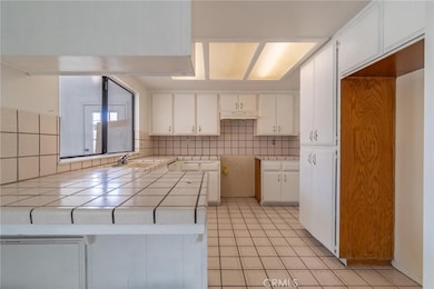 12418 Spring Valley Pkwy, Victorville, CA 92395 - photo 5