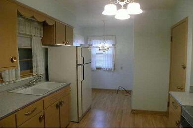 4014 39th Place, Des Moines, IA 50310 - photo 3