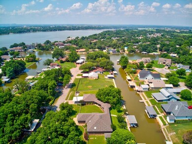 412 Mercury Ct, Granbury, TX 76049 - photo 5