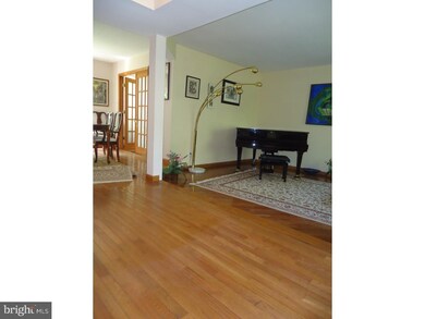 7 Timberline Dr, Voorhees, NJ 08043 - photo 4