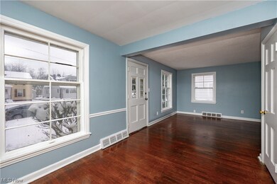 5429 Dalewood Ave, Maple Heights, OH 44137 - photo 7