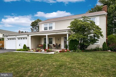 13204 Memory Ln, Fairfax, VA 22033 - photo 3