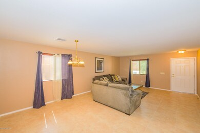 001 - 4021 E. Lushfield Drive