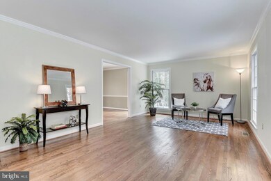 2011 Miracle Ln, Falls Church, VA 22043 - photo 3