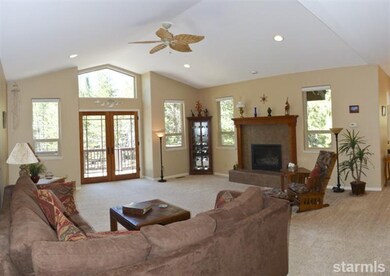1859 Susquehana Living Room Toward Fireplace