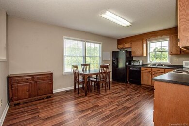 136 W Haven Dr, Statesville, NC 28625 - photo 7