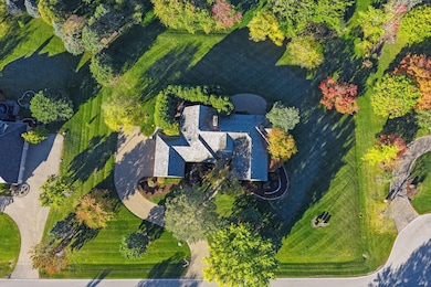 510 W Lancaster Ct, Inverness, IL 60010 - photo 3